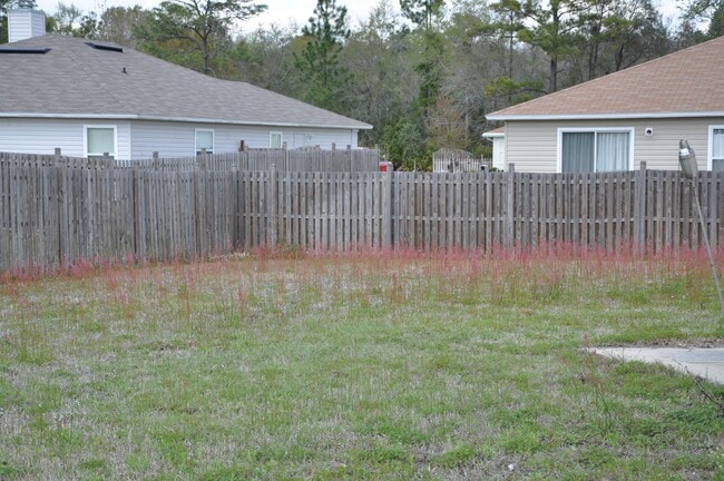 76137 Long Pond Loop in Yulee, FL - Building Photo - Building Photo