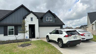3555 Crestfield Ln in Beaumont, TX - Building Photo - Building Photo