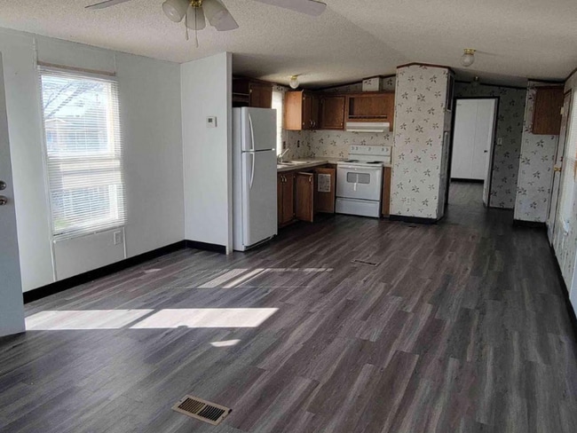 3800 N Golder Ave in Odessa, TX - Building Photo - Building Photo