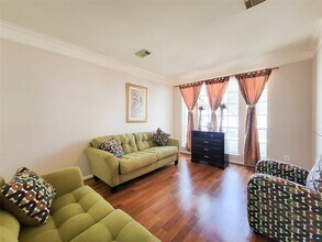 8002 Weeping Willow Pl in Missouri City, TX - Foto de edificio - Building Photo