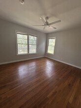 134 E Hillcrest Dr in San Marcos, TX - Building Photo - Building Photo