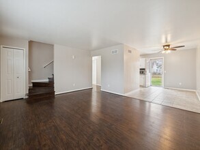 8204 Toepfer Rd in Warren, MI - Building Photo - Building Photo