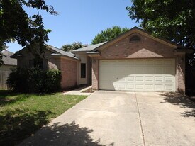 440 Zebra Dr in Kyle, TX - Building Photo