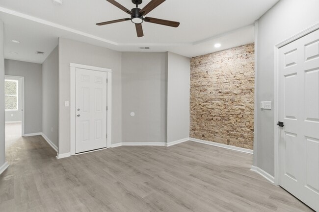 property at 2322 Callow Ave