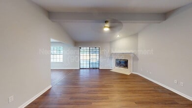 1012 Dorwinion Dr in Jacksonville, FL - Building Photo - Building Photo
