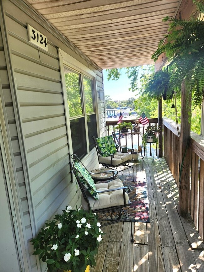 3124 Tidal Bay Ln