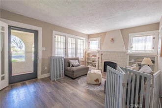1112 E Whiting Ave in Fullerton, CA - Building Photo - Building Photo