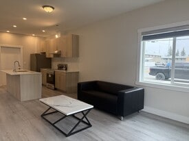 2707 Kalum St in Terrace, BC - Building Photo