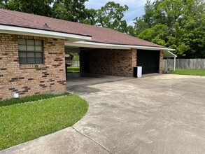 10112 W Brookside Dr in Baton Rouge, LA - Building Photo - Building Photo