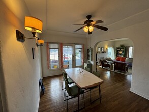 1876 1/2 S Redondo Blvd, Unit 1876 12 in Los Angeles, CA - Building Photo - Building Photo