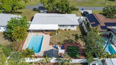 13584 Twig Terrace in Largo, FL - Building Photo - Building Photo