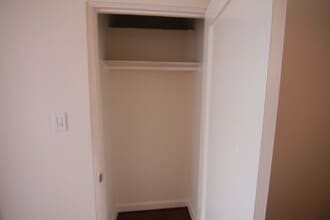 652 S Dunsmuir Ave in Los Angeles, CA - Building Photo - Building Photo