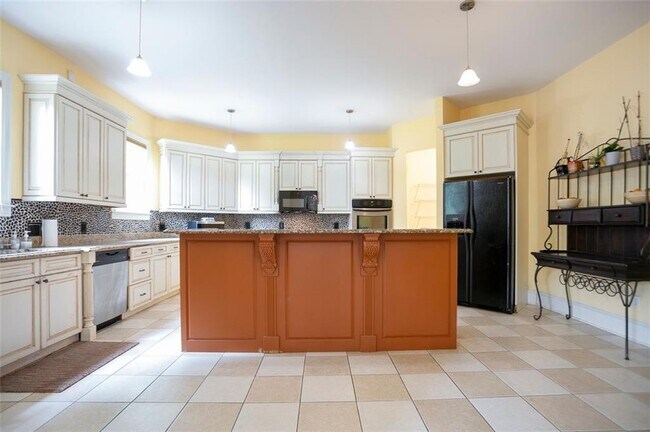 4370 Danforth Rd SW in Atlanta, GA - Building Photo - Building Photo