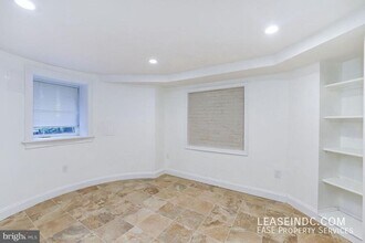 31 T St NW in Washington, DC - Building Photo - Building Photo