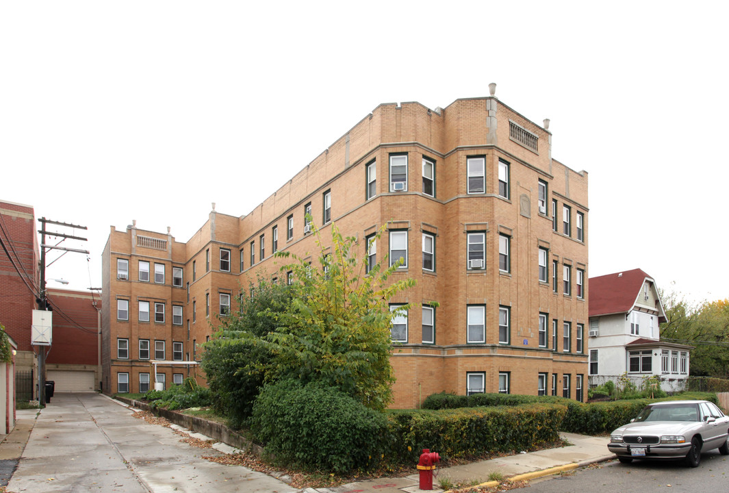 The Nethergreen in Chicago, IL - Building Photo