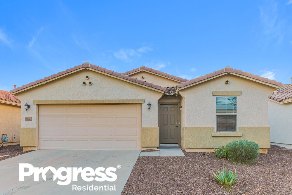 38021 N Carolina Ave in Queen Creek, AZ - Building Photo