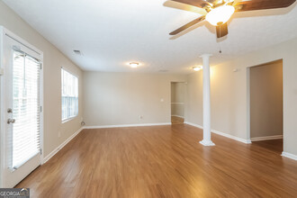 4125 Mission Way in Mcdonough, GA - Foto de edificio - Building Photo