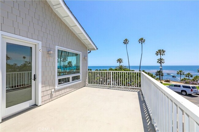 376 Cliff Dr in Laguna Beach, CA - Building Photo - Building Photo
