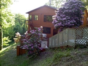 104 Greenwood Ln in Waynesville, NC - Building Photo - Building Photo