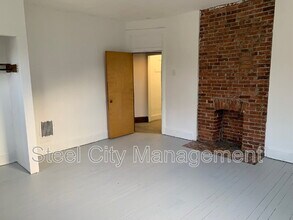 810 Wood St in East Pittsburgh, PA - Building Photo - Building Photo