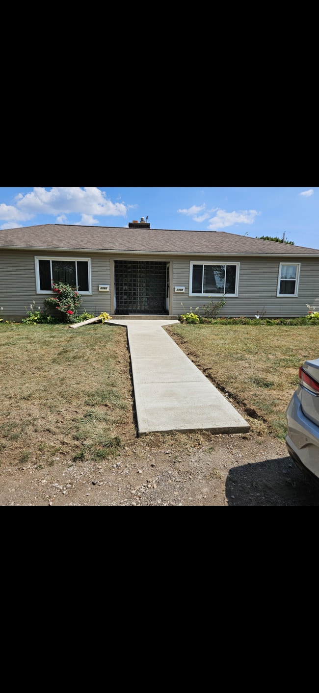 property at 2788 Thorndale Ave