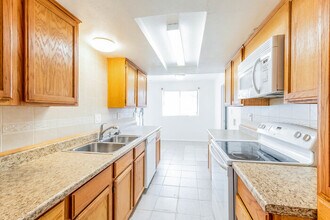 2116 Crockett Dr in Carrollton, TX - Building Photo - Building Photo