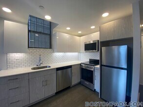 98 Queensberry St in Boston, MA - Building Photo - Building Photo