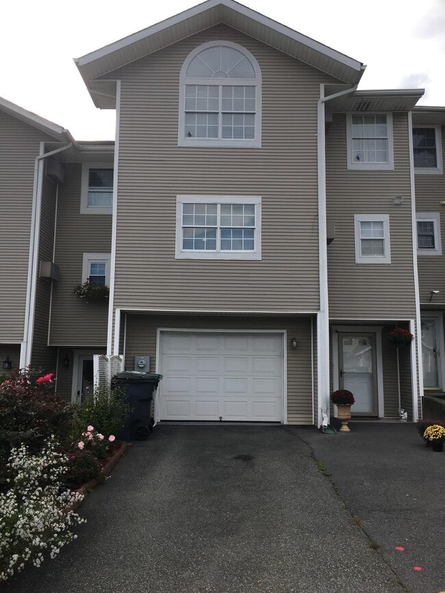 property at 23 Brookside Dr W