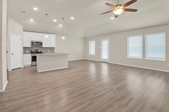 7710 Squall Ln in Mont Belvieu, TX - Building Photo - Building Photo