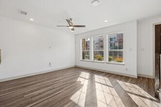 6072 Silverado Trail in McKinney, TX - Building Photo - Building Photo