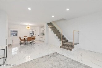 1001 Norwood Ave in Long Branch, NJ - Foto de edificio - Building Photo