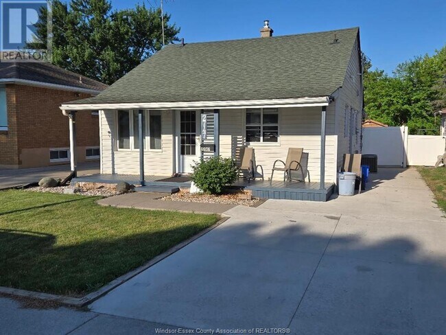 property at 2747 Parent Ave