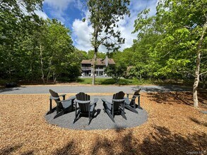 1 Deer Path in Quogue, NY - Building Photo - Building Photo