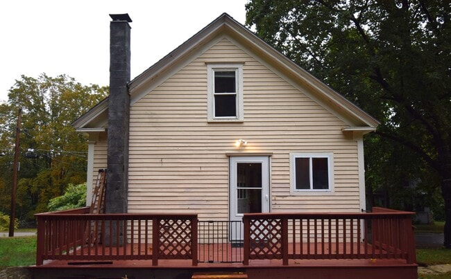12 River Rd in Exeter, NH - Building Photo - Building Photo