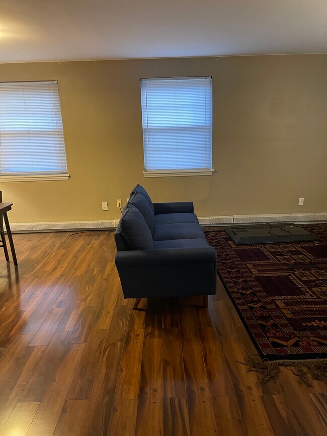 13789 Cedar Rd Rentals in South Euclid, OH