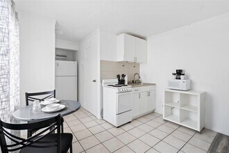 913 NE 18th Ave in Fort Lauderdale, FL - Building Photo - Building Photo