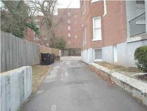 1315 S 6th St in Louisville, KY - Building Photo - Building Photo