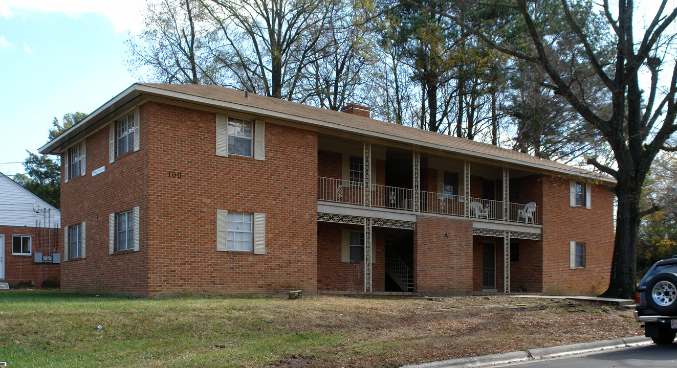 100 E Channing Ave in Durham, NC - Building Photo