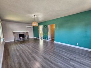 915 N Harrison Ave in Fresno, CA - Building Photo - Building Photo
