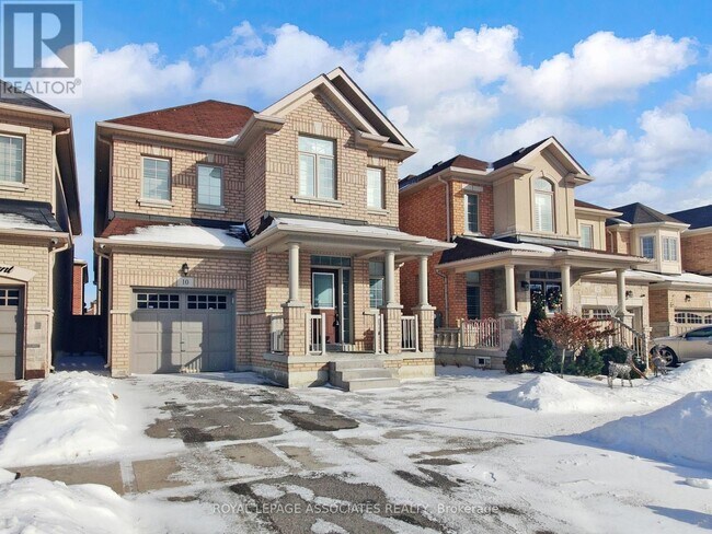 10 Lloyd Cres in Brampton, ON - Building Photo - Building Photo