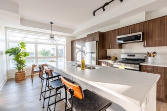 180 Cope Dr in Ottawa, ON - Building Photo - Building Photo