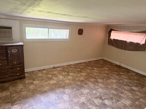 1715 E Main St in Nacogdoches, TX - Building Photo - Building Photo