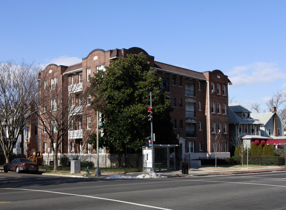 The Clayton in Washington, DC - Building Photo