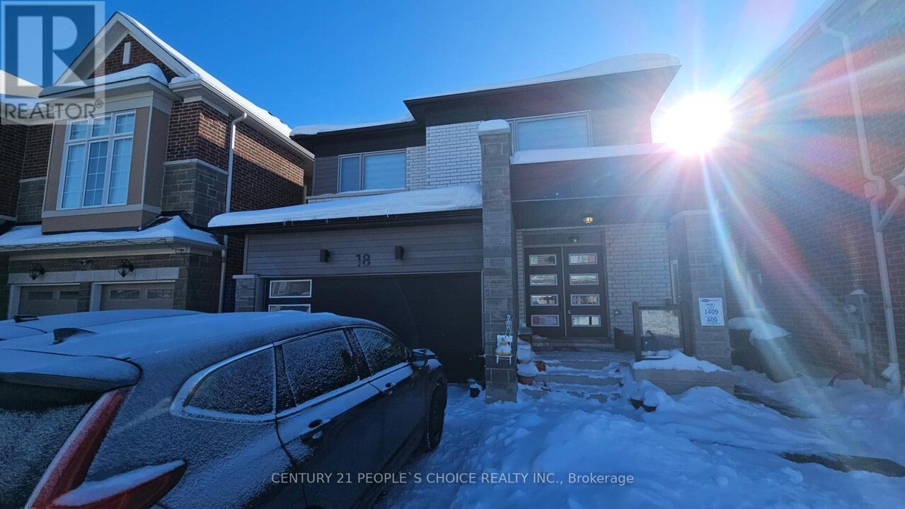 18 Hammermeister St in Kitchener, ON - Building Photo