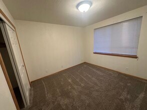 1816 10th St in Springfield, OR - Building Photo - Building Photo