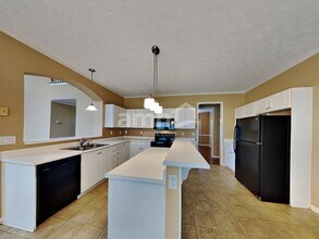 340 Sunderland Cir in Fayetteville, GA - Building Photo - Building Photo