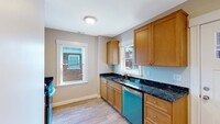 26 Main St, Unit #1 in Somerville, MA - Foto de edificio - Building Photo