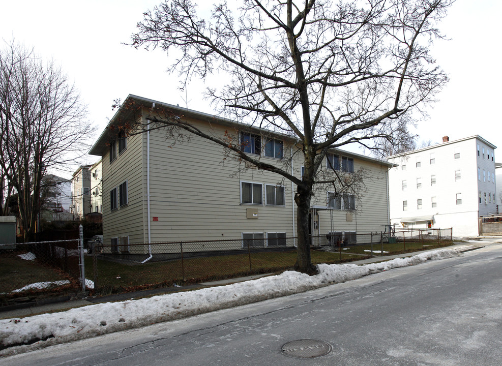 180 Ingleside Ave in Worcester, MA - Foto de edificio