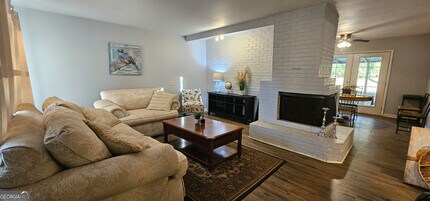 1976 Columbia Dr in Decatur, GA - Building Photo - Building Photo