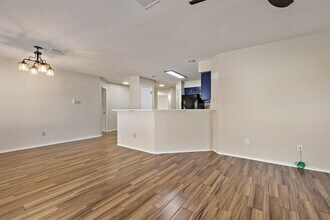 2003 Dayflower Trce in Cedar Park, TX - Foto de edificio - Building Photo